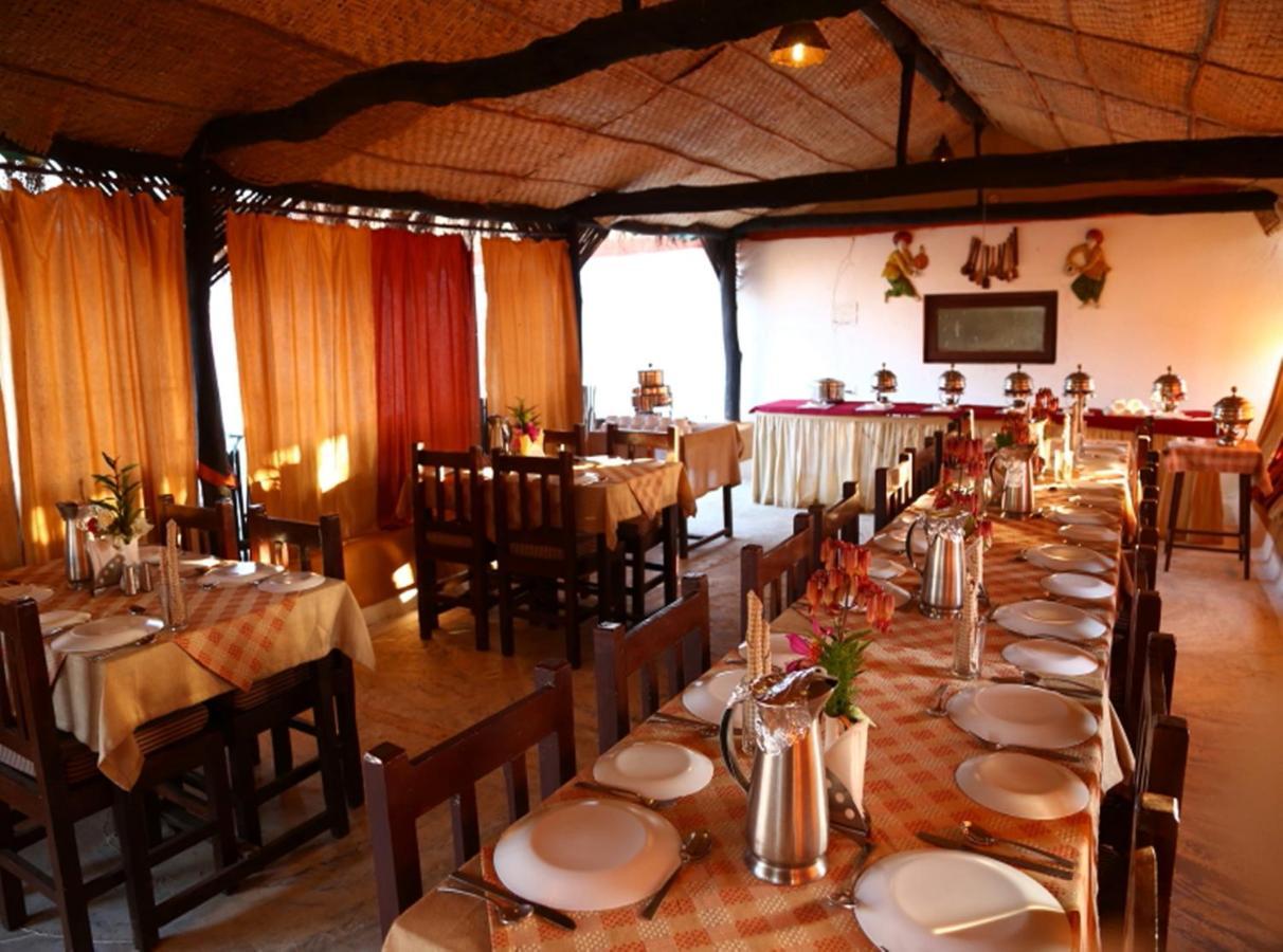 Kanha Village Eco Resort Exteriör bild