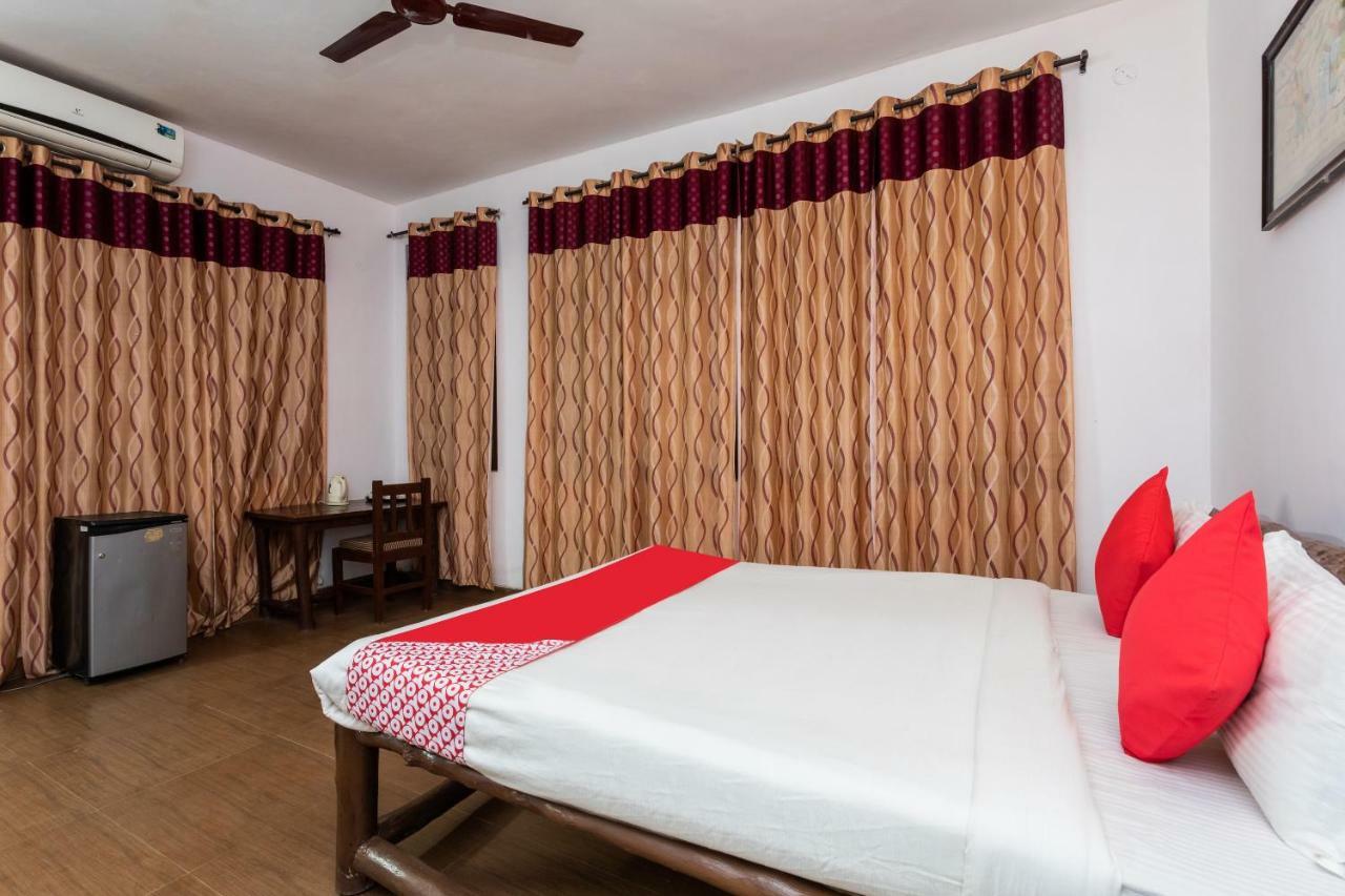 Kanha Village Eco Resort Exteriör bild